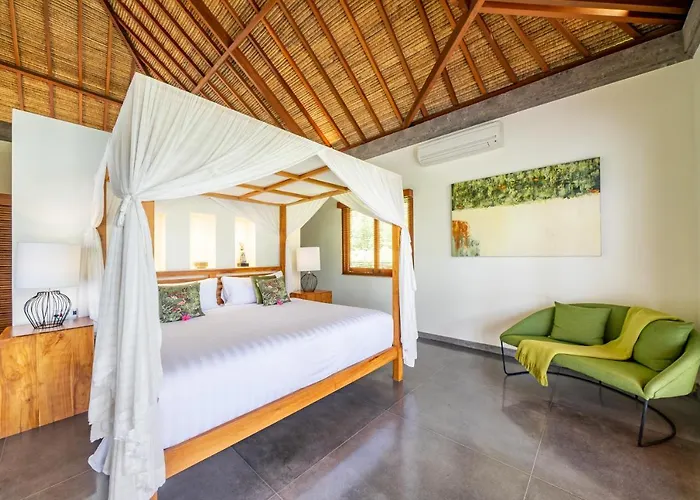 Villa Themma Jungle - Sumptuous 3br Luxury With Majestic Jungle View In North Of Ubud
