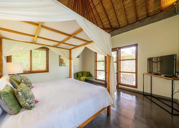 Themma Jungle - Sumptuous 3br Luxury With Majestic Jungle View In North Of Villa *